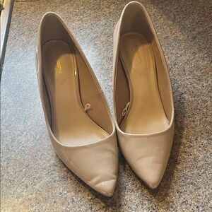 Liz Claiborne Women's Tan Heels